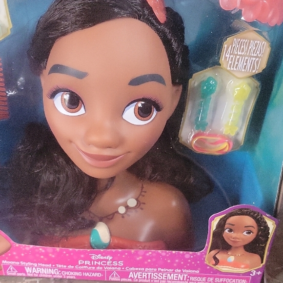 Disney Princess Moana Styling Head - Black Hair - Picture 6 of 6